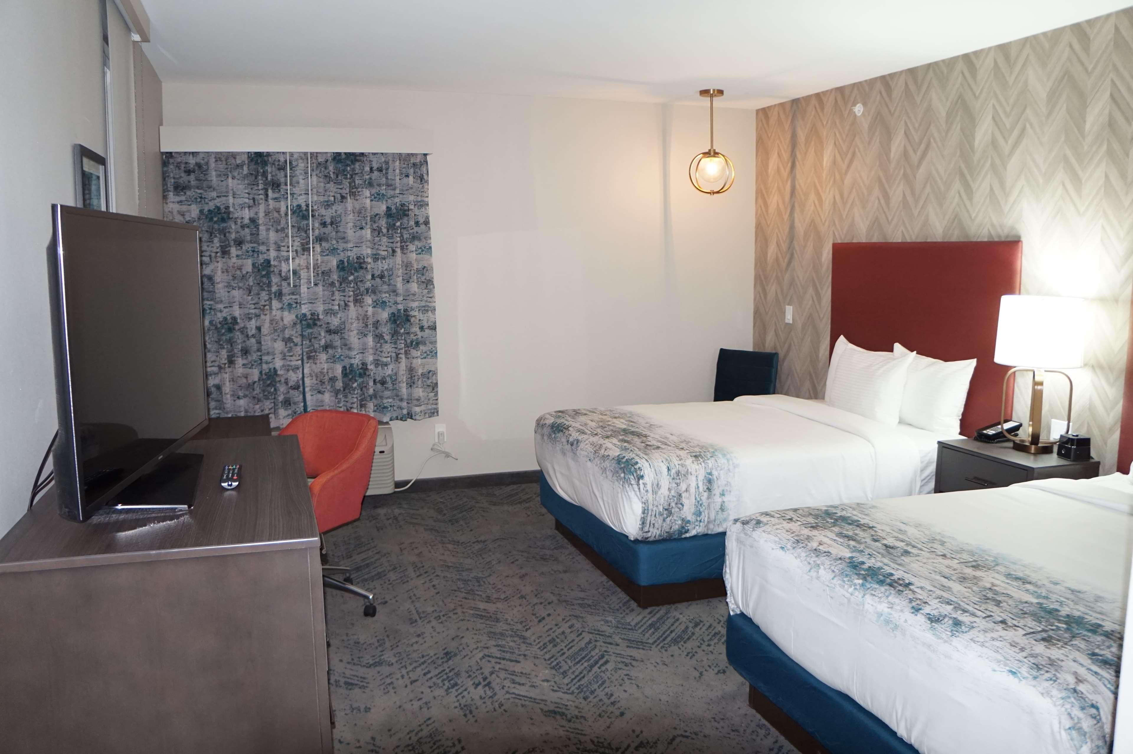 La Quinta Inn & Suites Dfw West-Glade-Parks Euless Zewnętrze zdjęcie