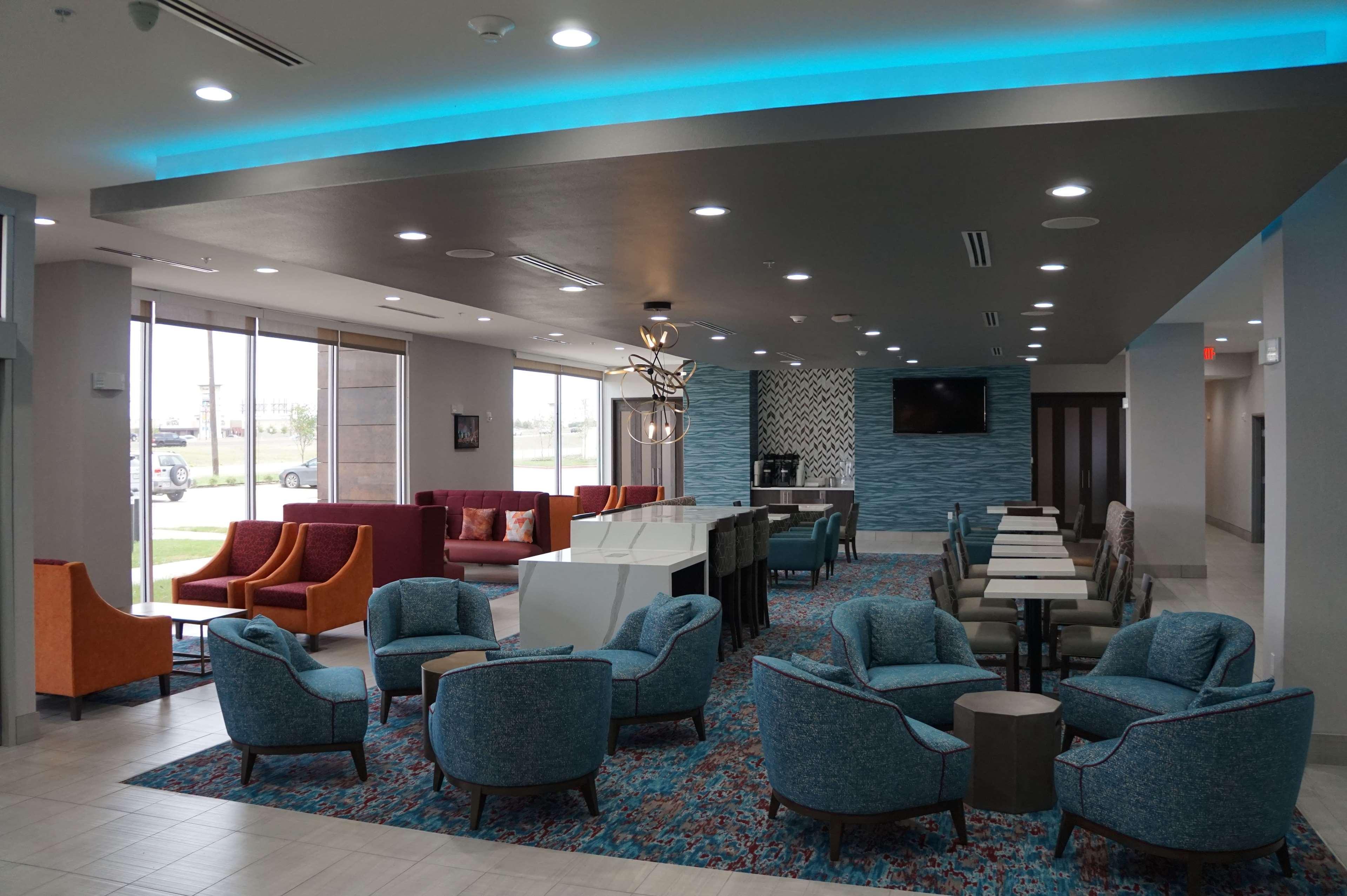 La Quinta Inn & Suites Dfw West-Glade-Parks Euless Zewnętrze zdjęcie